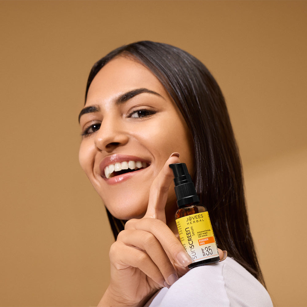 Jovees Sunscreen Face Serum SPF 35 | Aloe Vera & Carrot Extract 30 ml